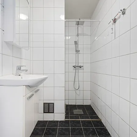 100 Sqm 5br - Newly Renovated - Center